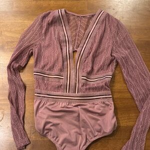 Lulu's Pink Lace Bodysuit with V-Neck